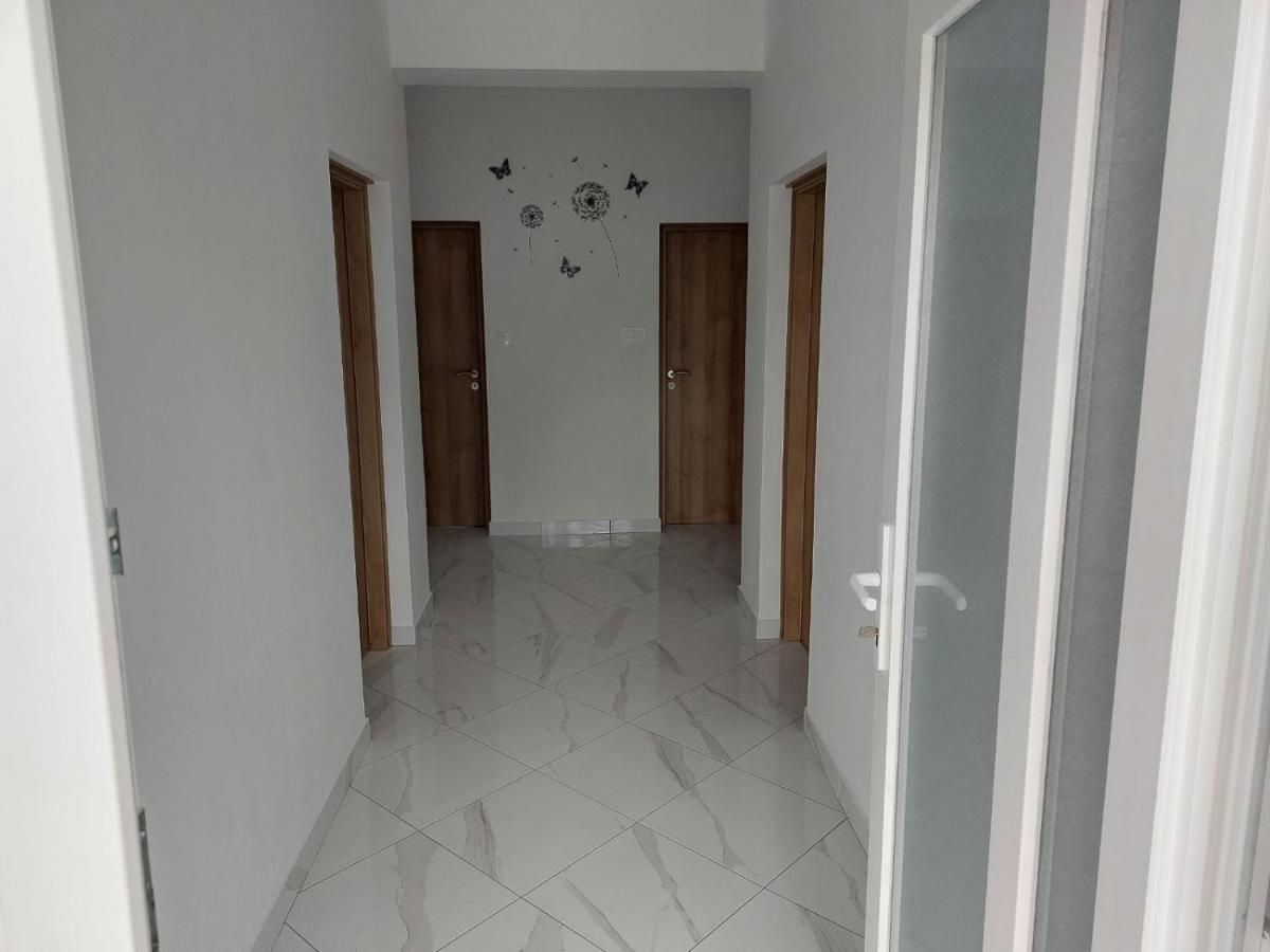 Apartments Baksa กานฟานาร์ ภายนอก รูปภาพ