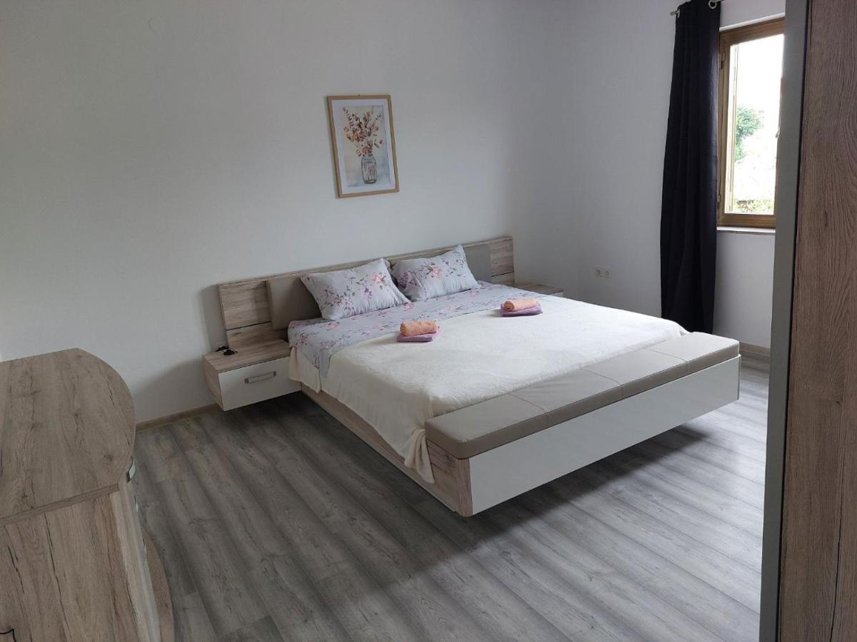 Apartments Baksa กานฟานาร์ ภายนอก รูปภาพ